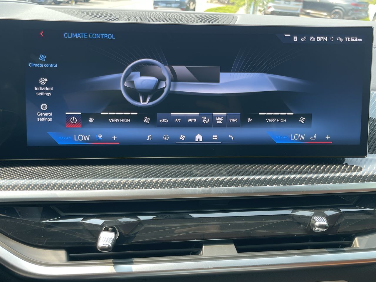 2027 BMW X7