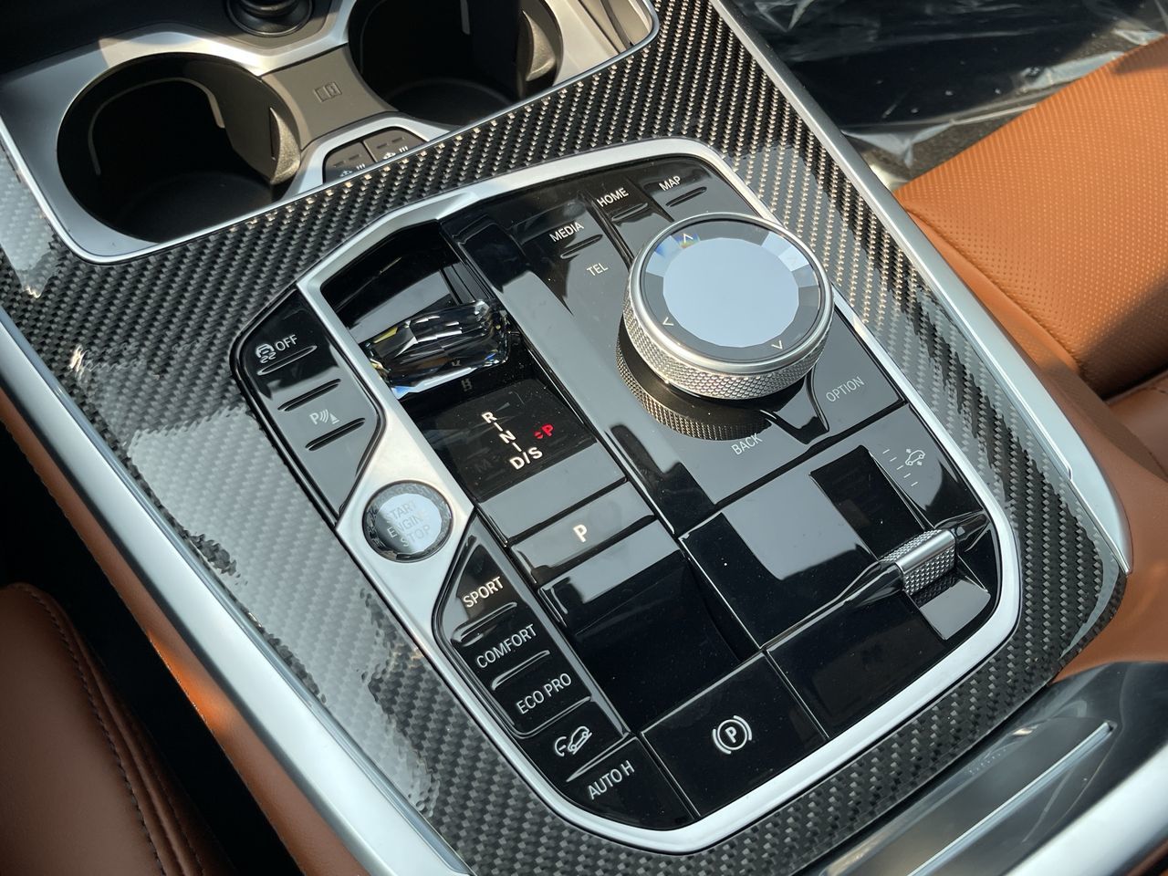 2027 BMW X7