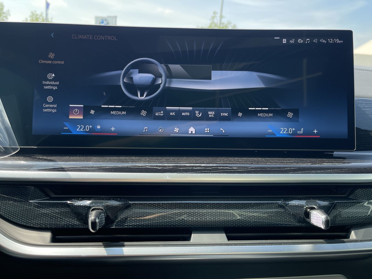 2027 BMW X7