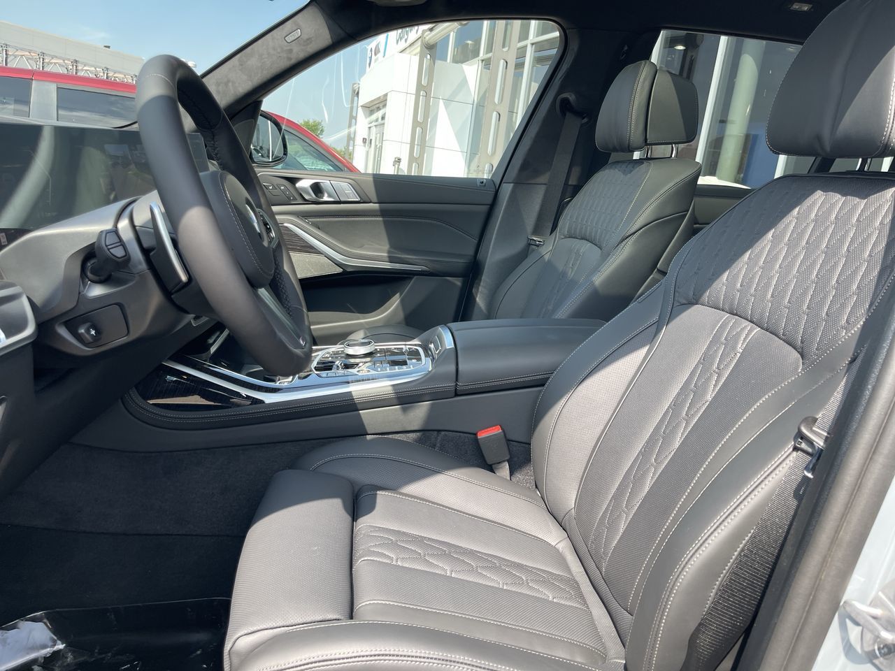 2027 BMW X7