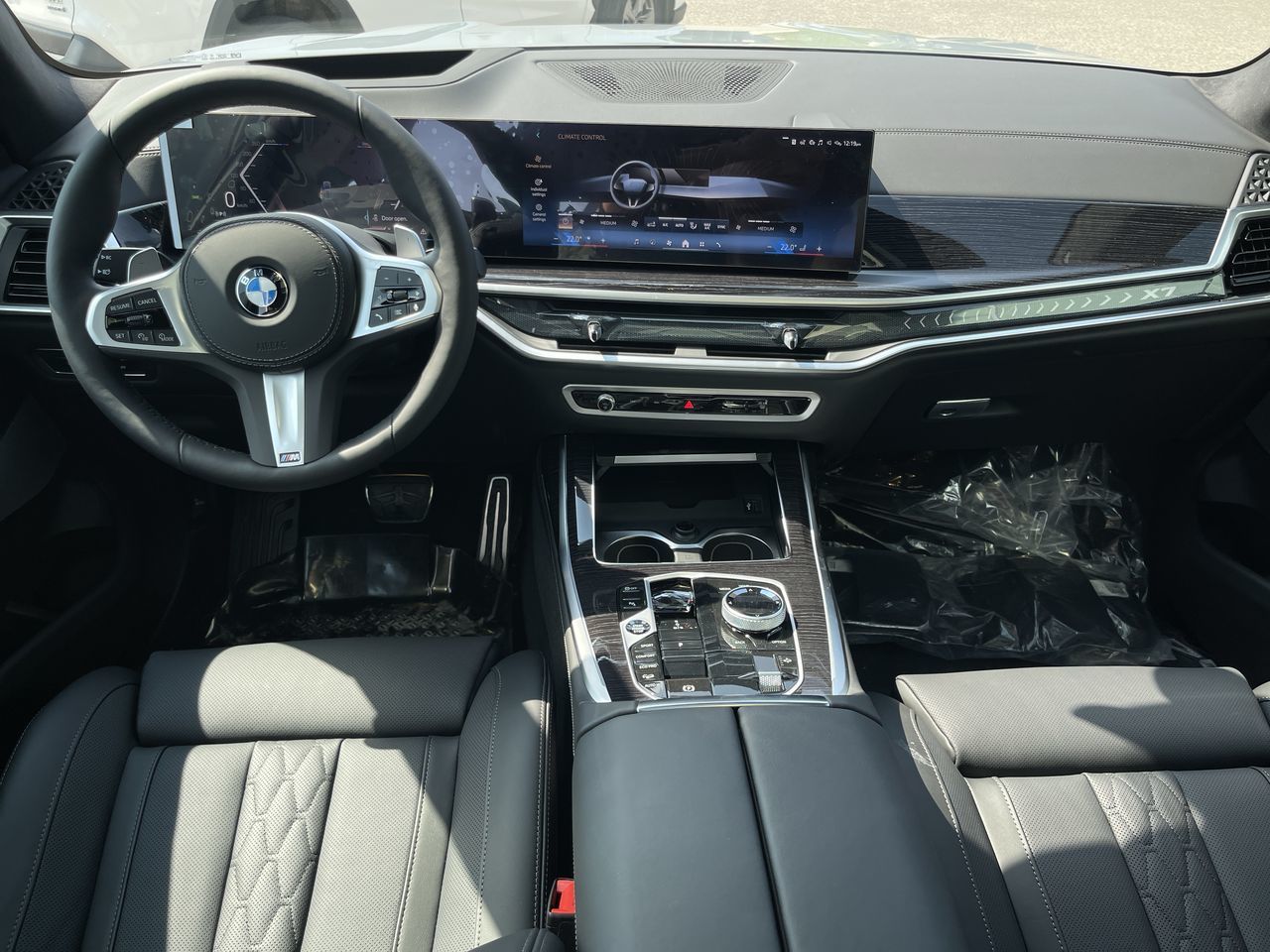 2027 BMW X7