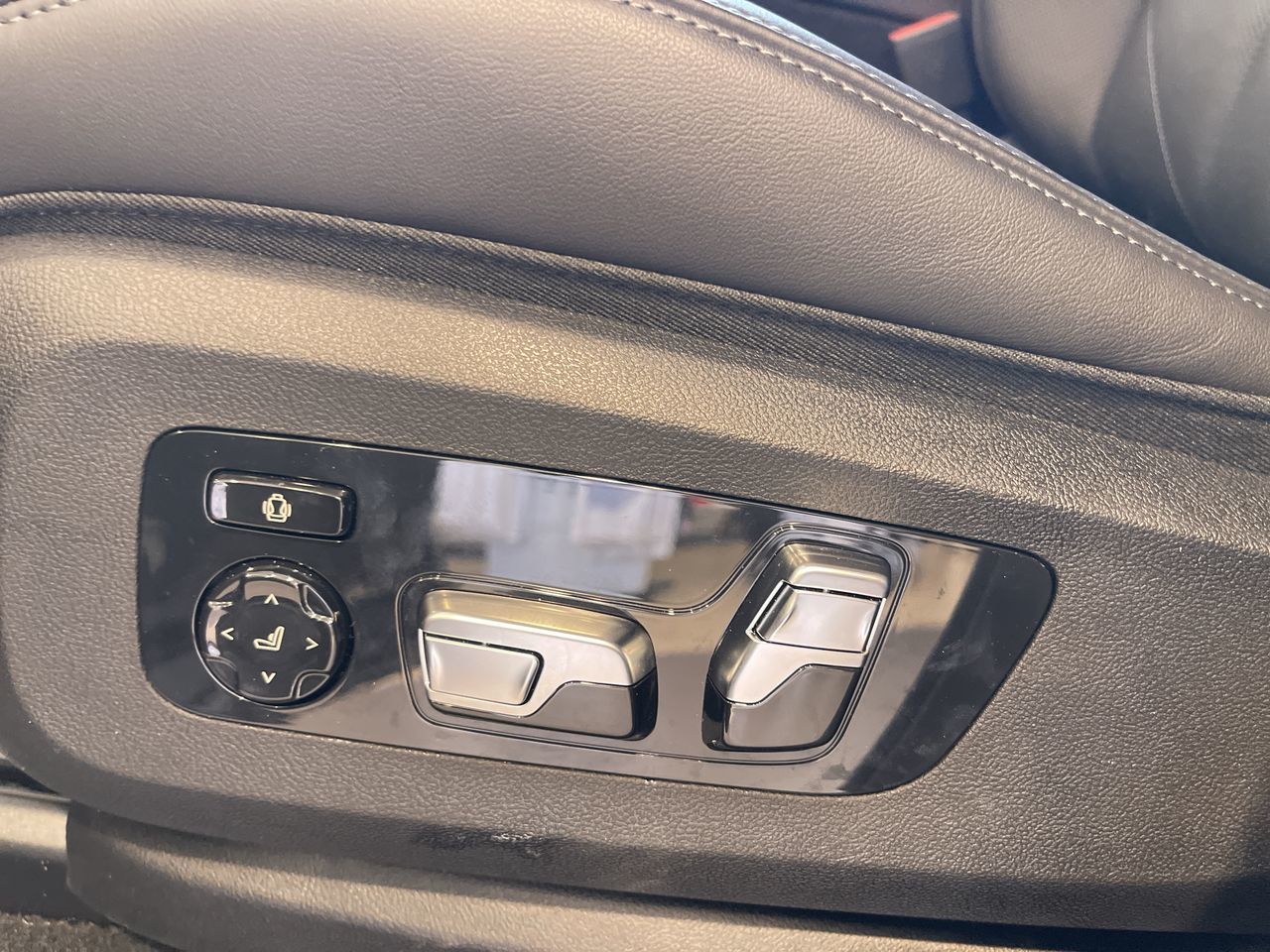 2024 BMW XM in Calgary, Alberta