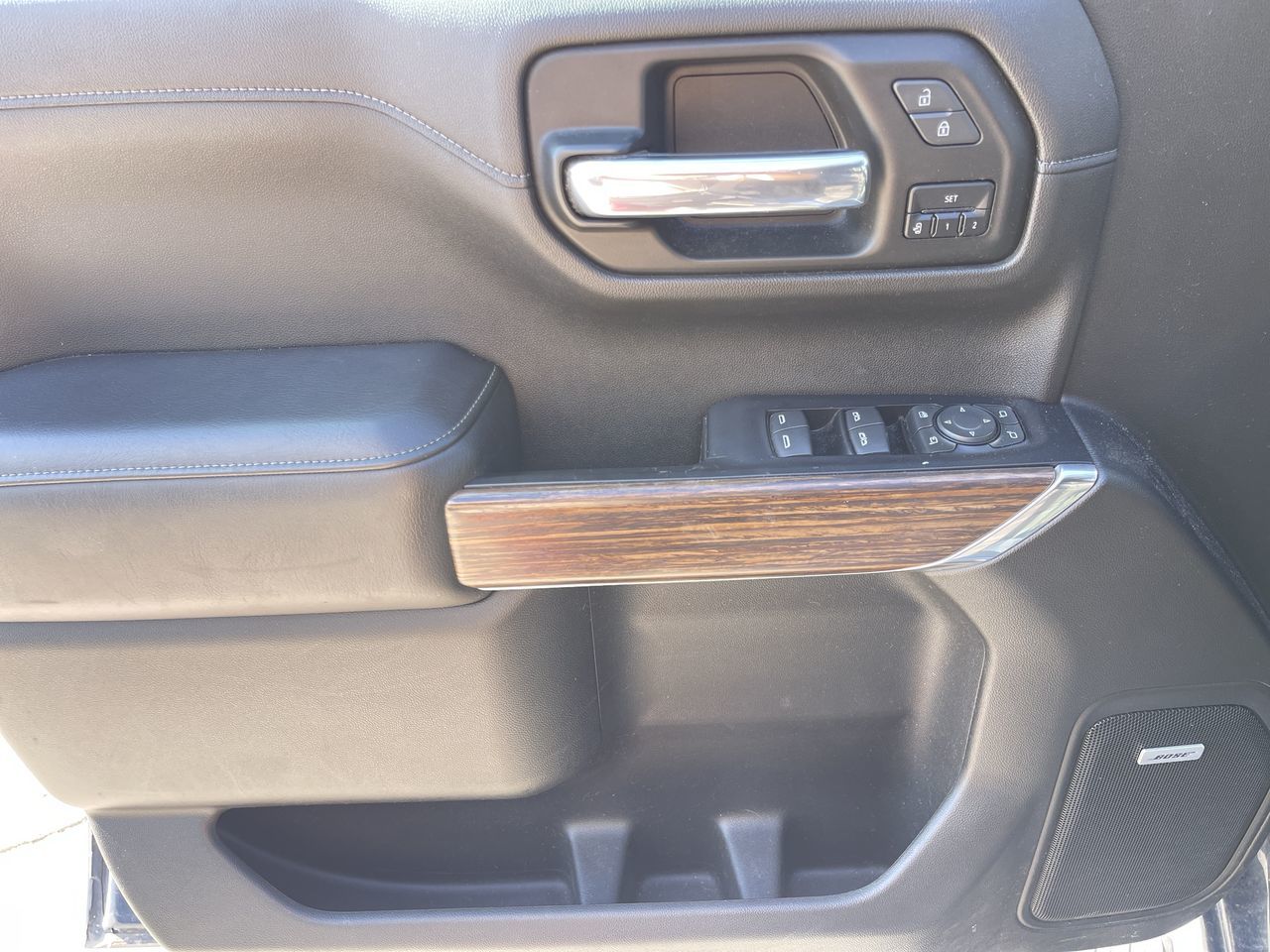 Chevrolet Silverado 1500  2019 à Calgary, Alberta