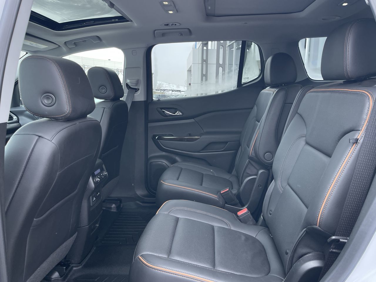 GMC Acadia  2023 à Calgary, Alberta