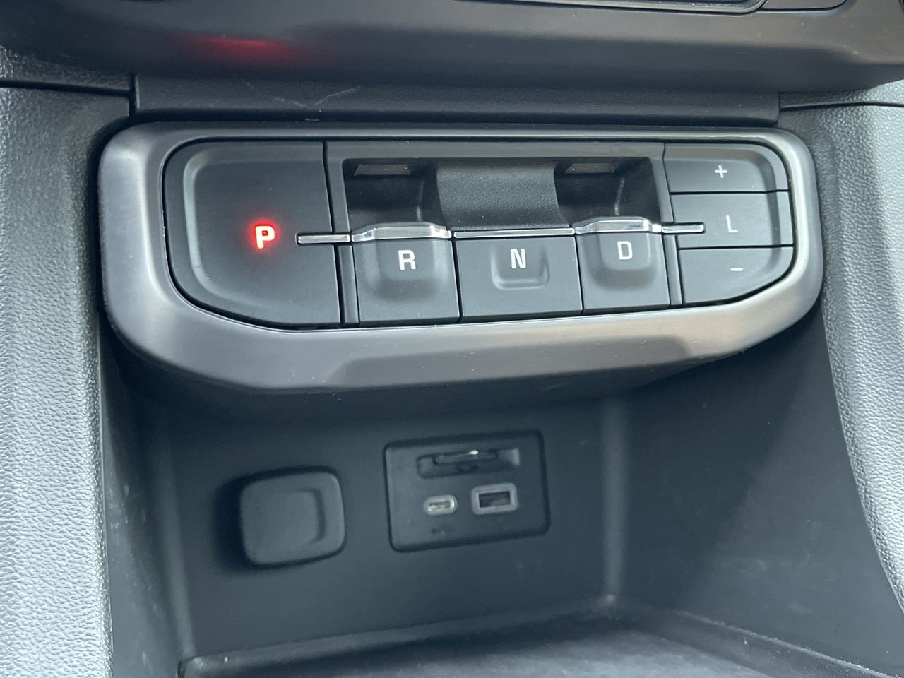 GMC Acadia  2023 à Calgary, Alberta