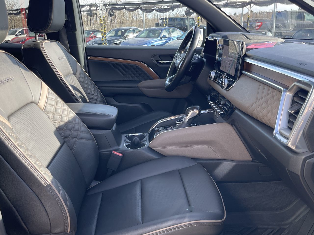 GMC Canyon  2023 à Calgary, Alberta