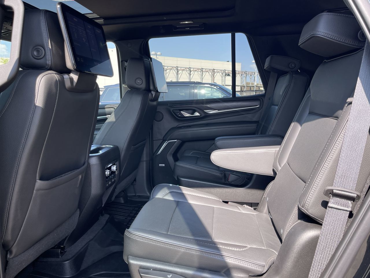 2021 GMC Yukon in Calgary, Alberta