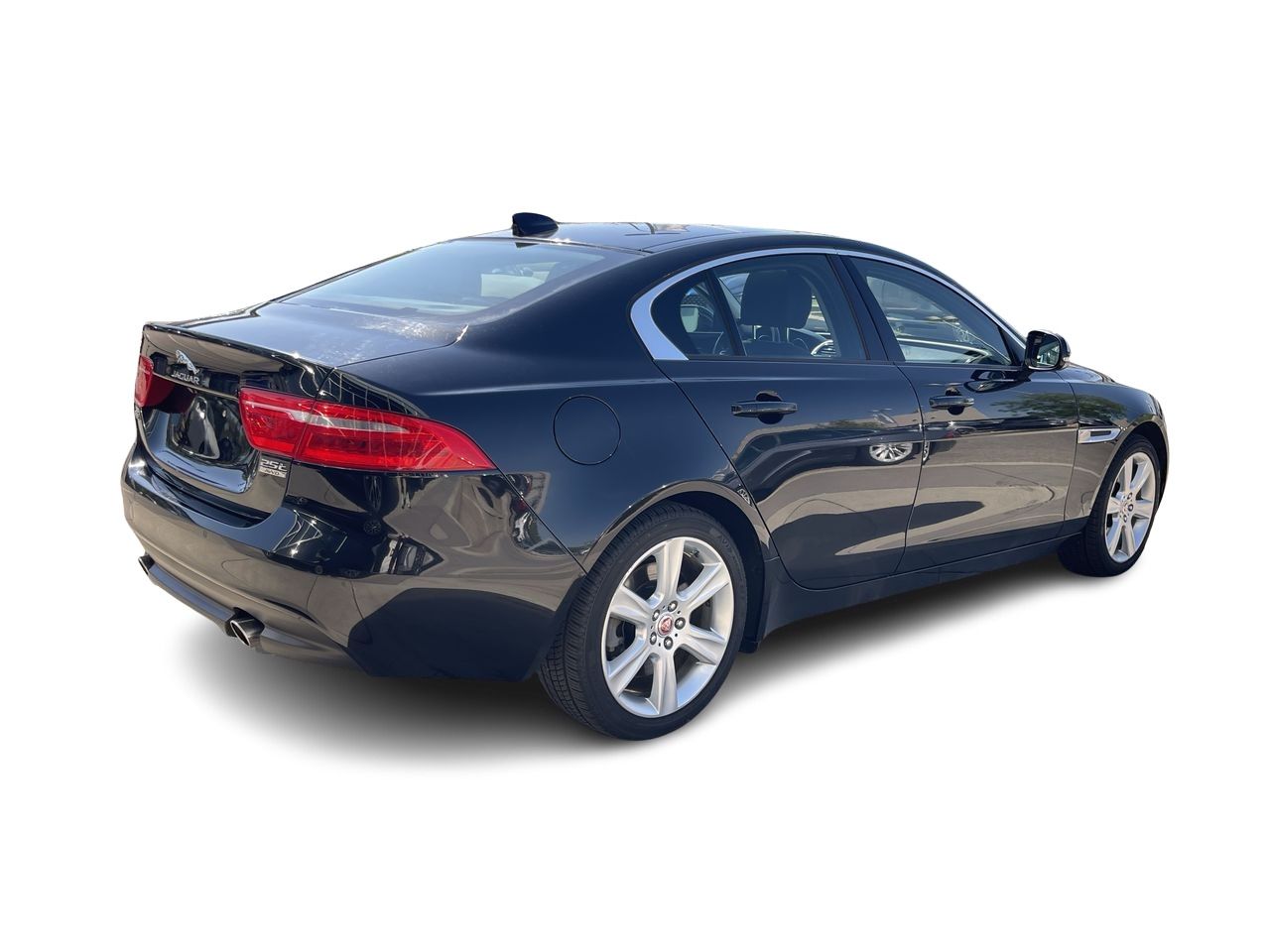Jaguar XE  2018 à Calgary, Alberta