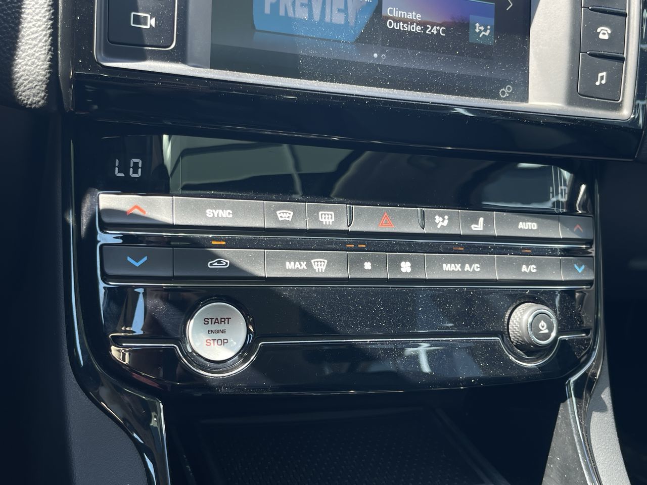 Jaguar XE  2018 à Calgary, Alberta