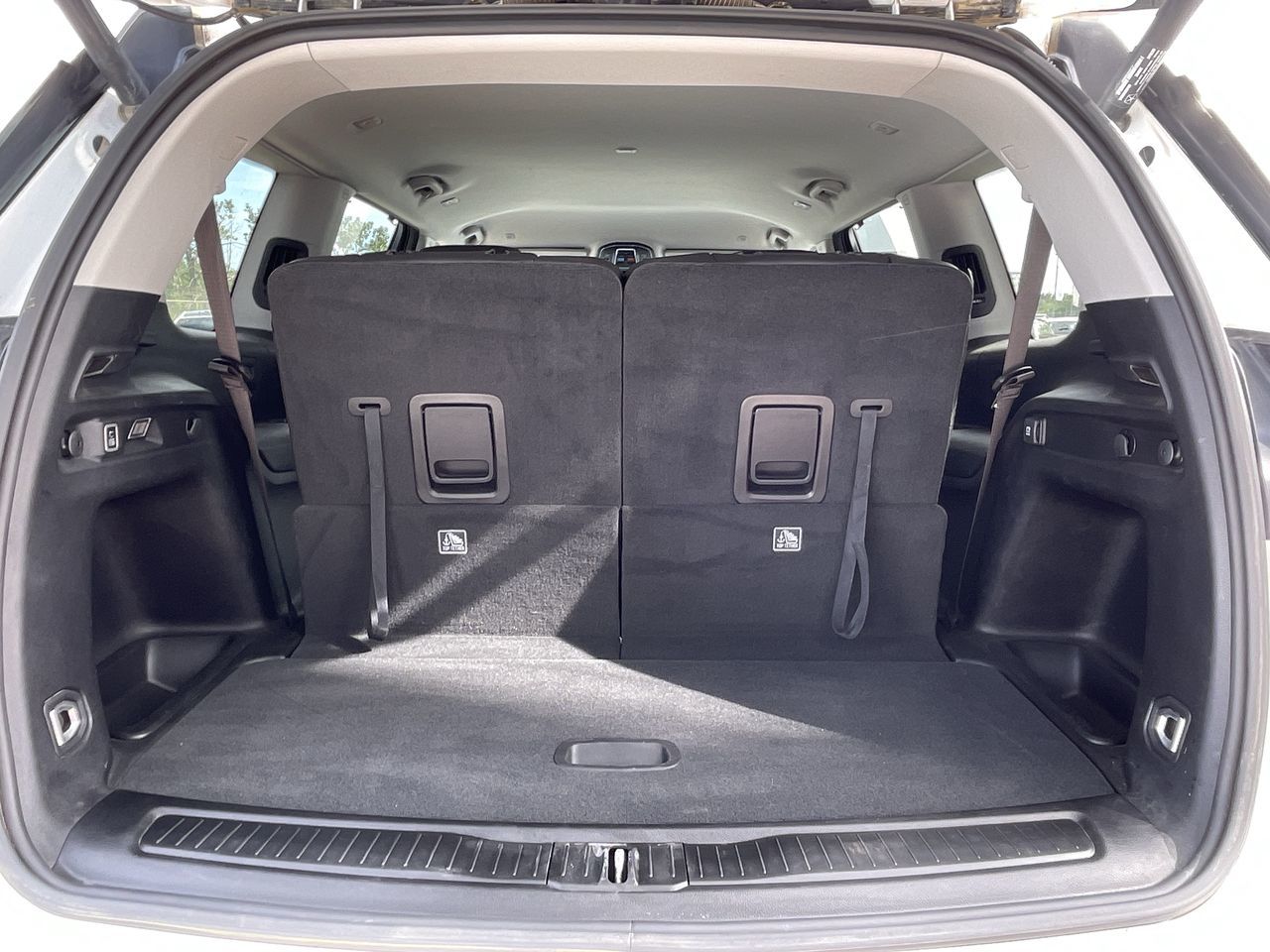 2023 Jeep Grand Cherokee L in Calgary, Alberta
