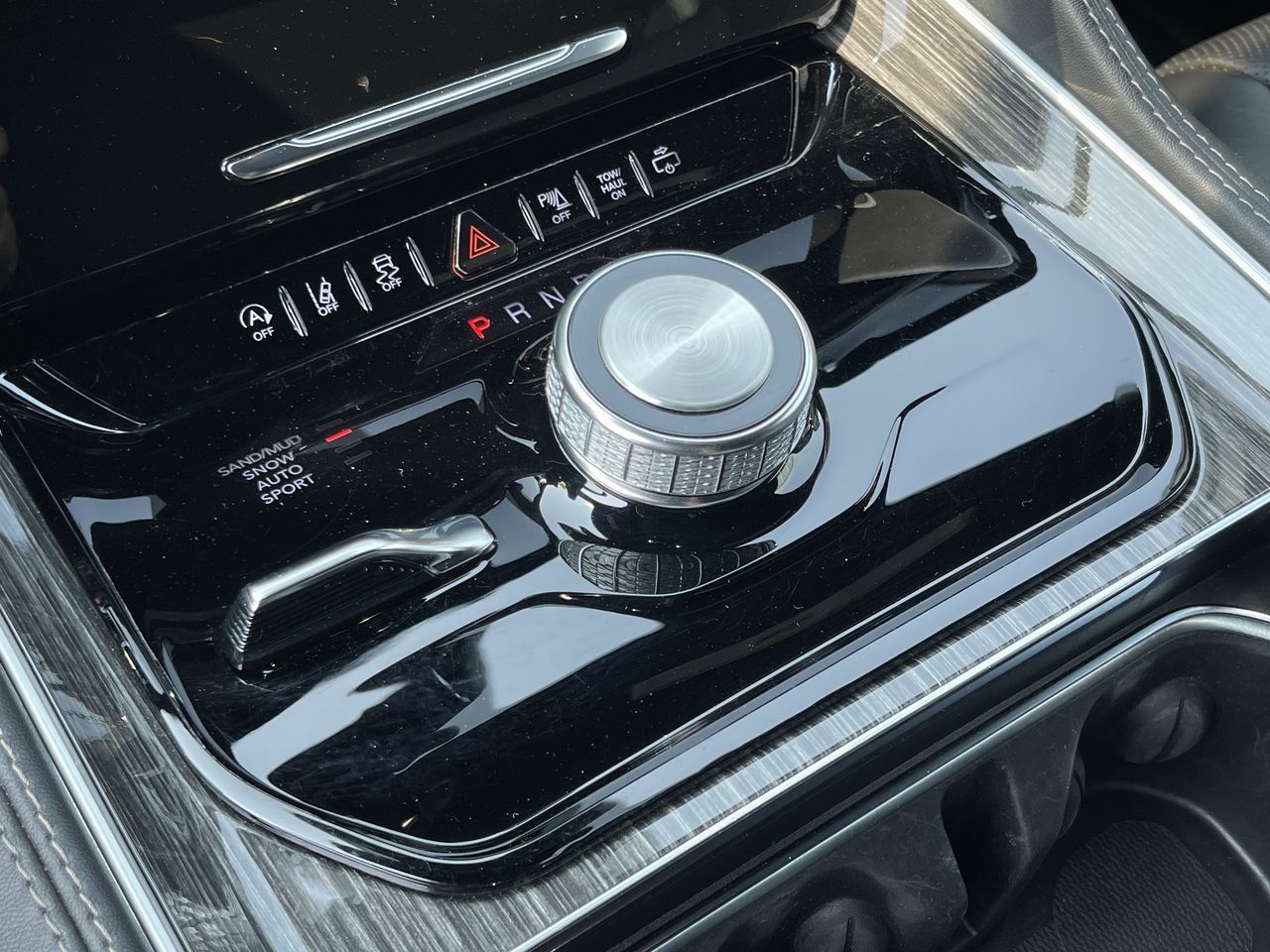 2022 Jeep WAGONEER in Calgary, Alberta