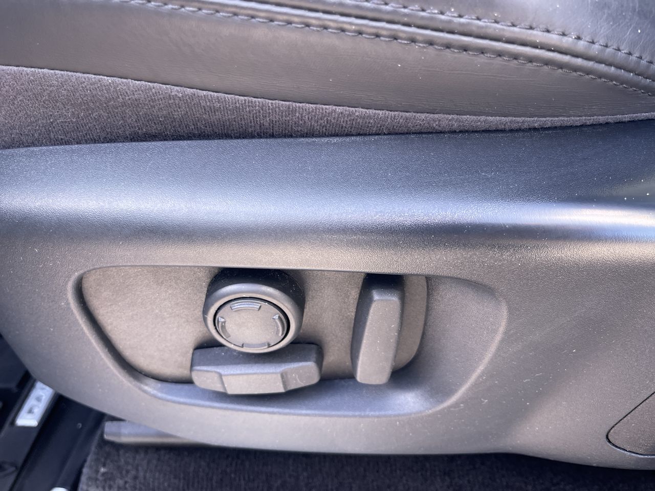 2021 Land Rover Range Rover Sport in Calgary, Alberta