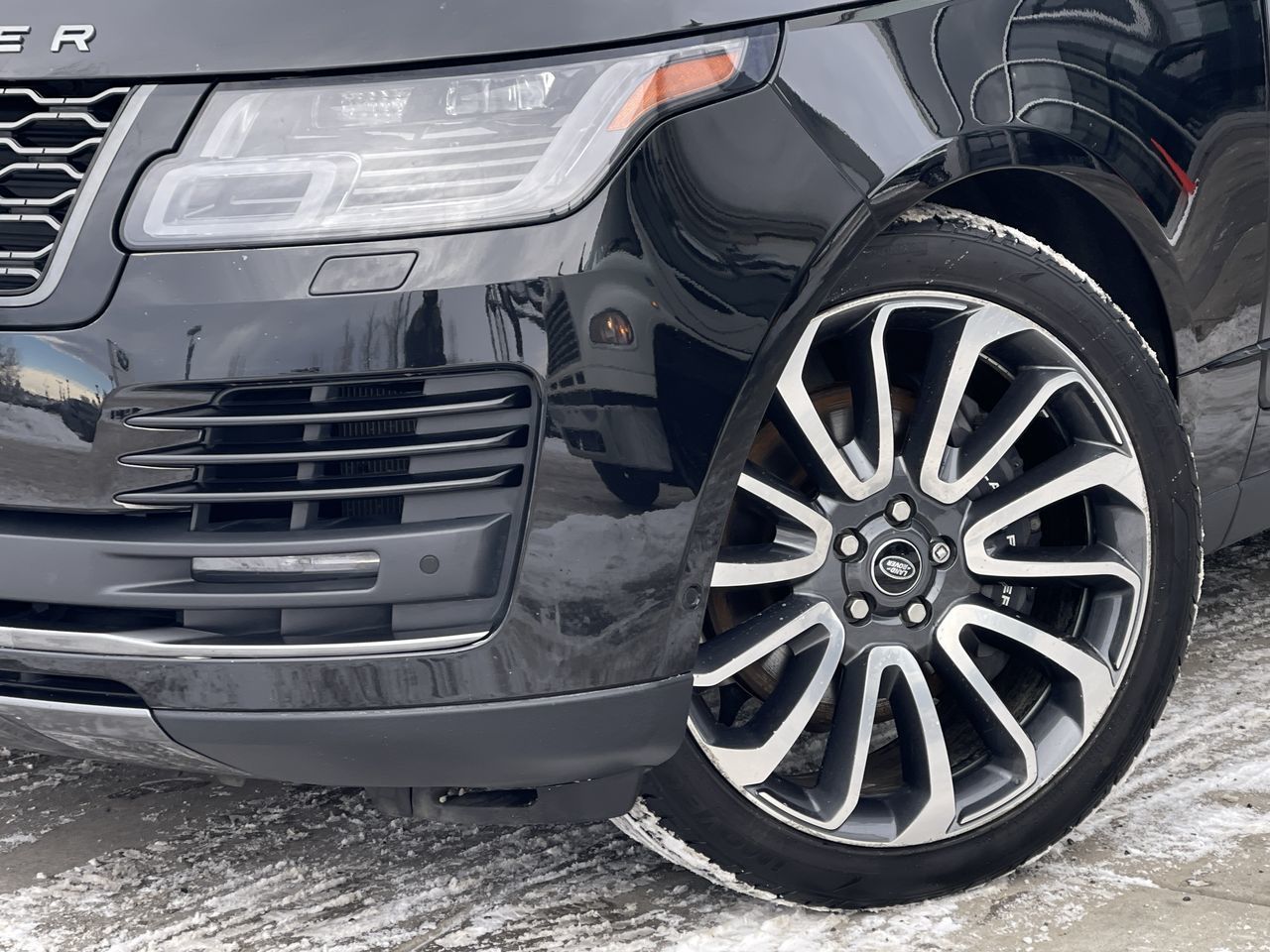 2018 Land Rover Range Rover in Calgary, Alberta