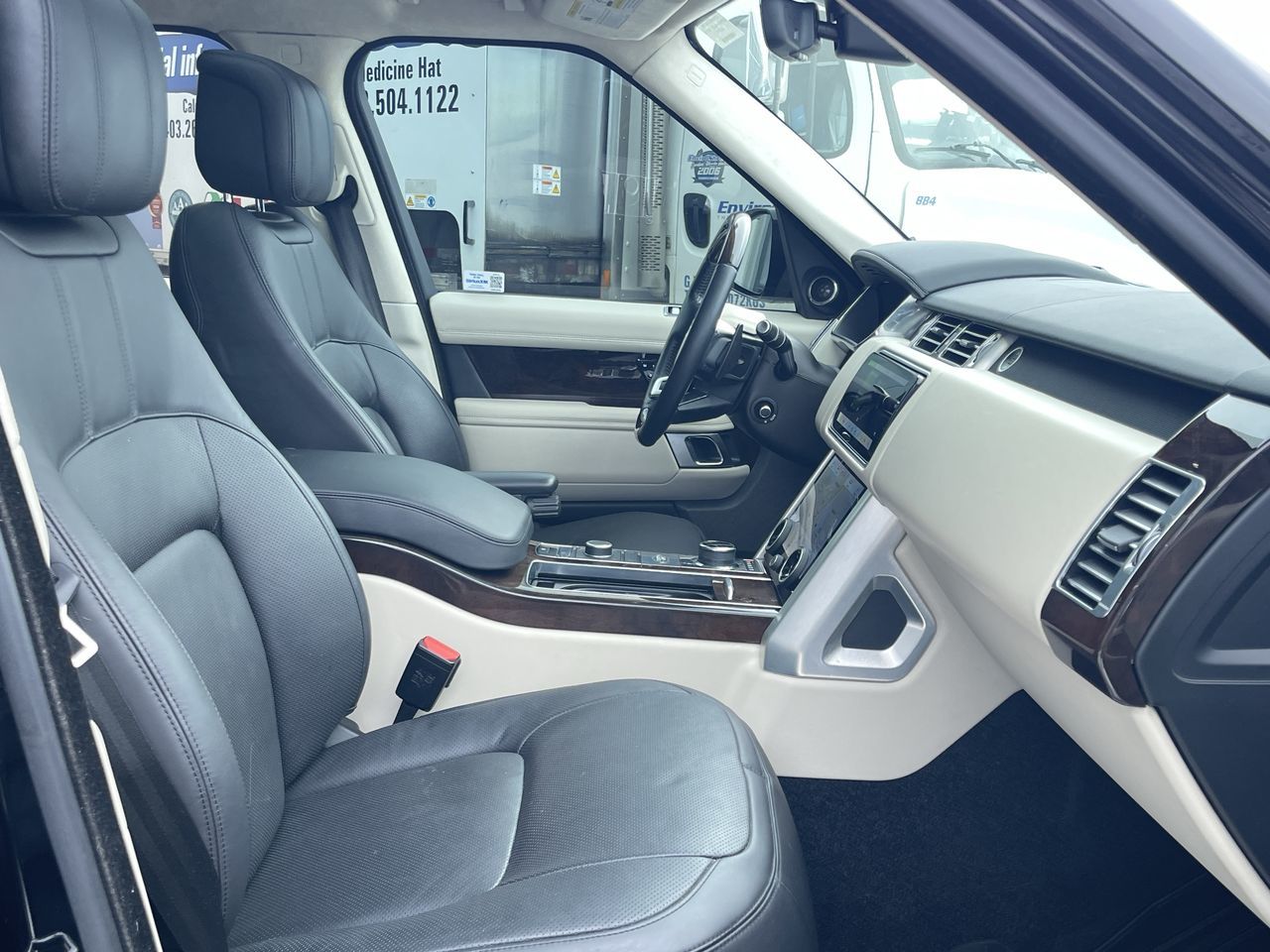 2018 Land Rover Range Rover in Calgary, Alberta