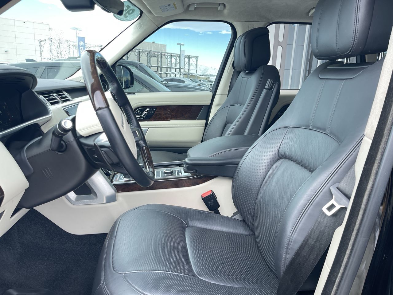 2018 Land Rover Range Rover in Calgary, Alberta