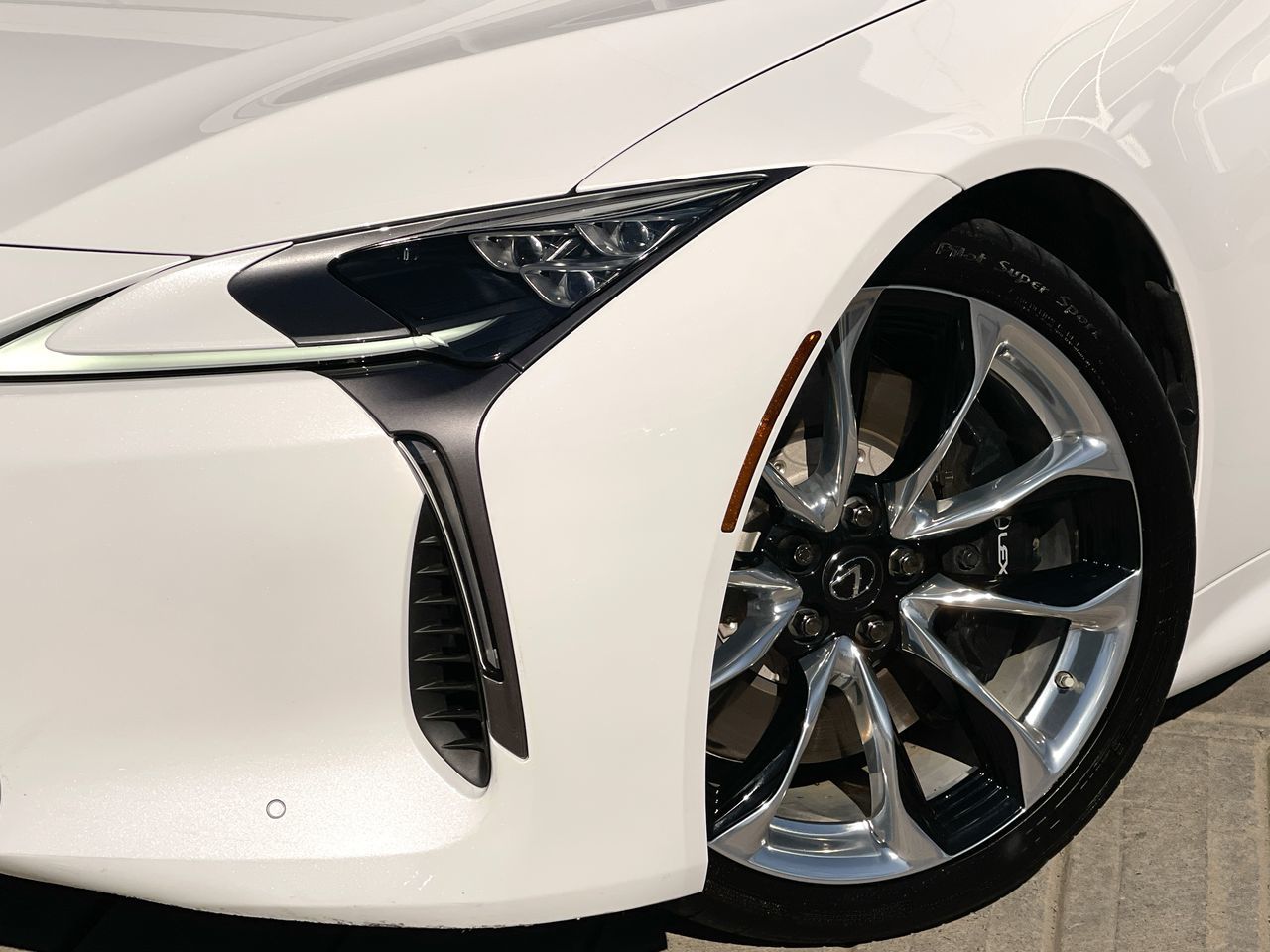 Lexus LCV  2022 à Calgary, Alberta