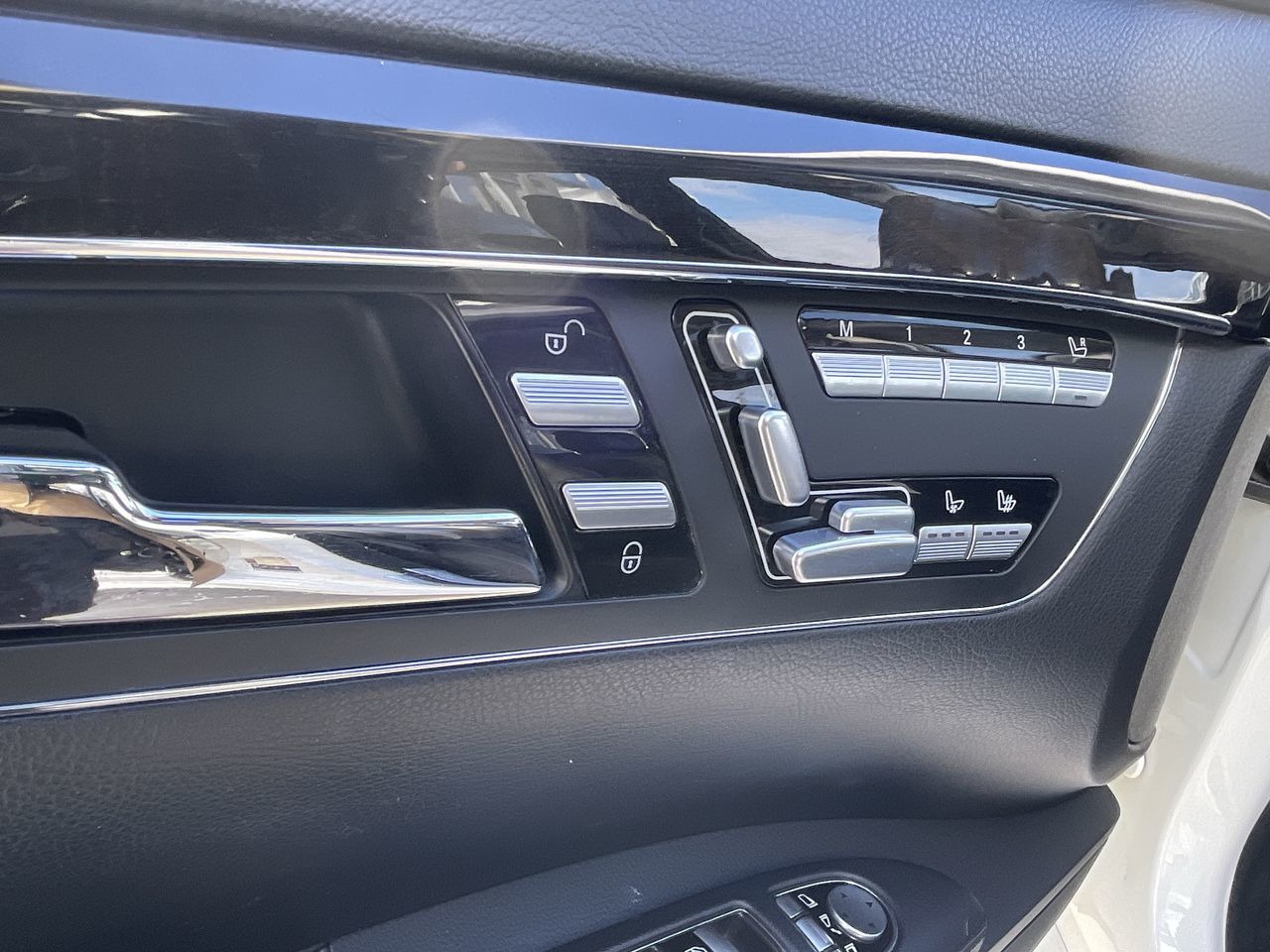 2011 Mercedes-Benz S-Class