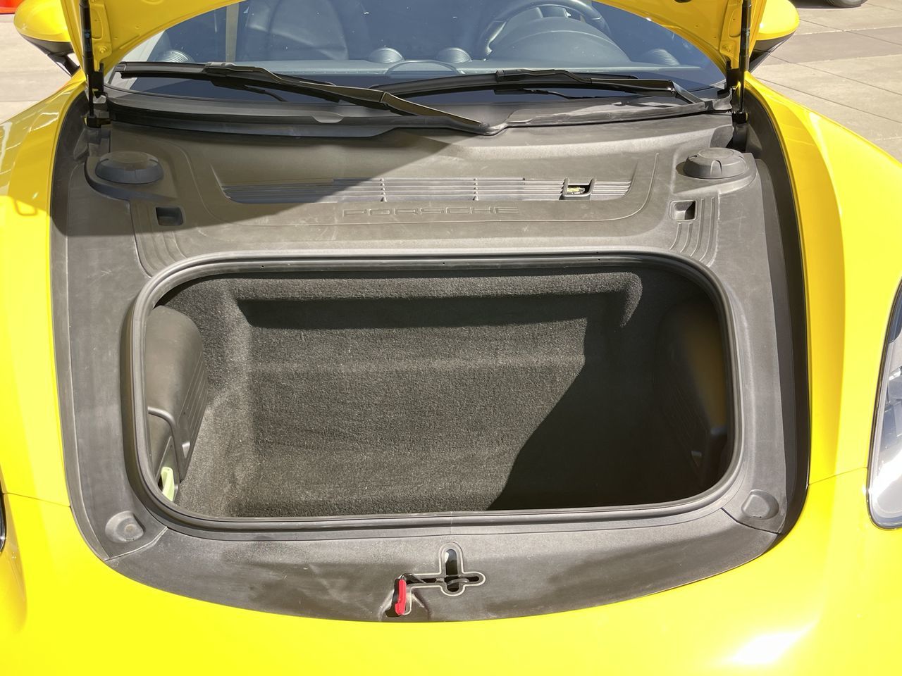 Porsche 718 Cayman  2021 à Calgary, Alberta