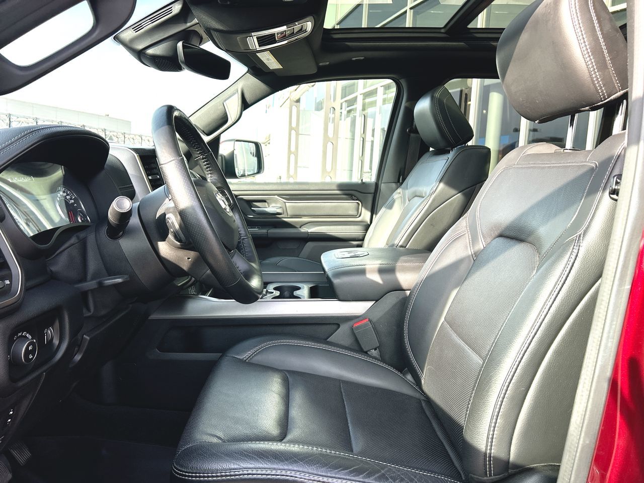 Ram RAM 1500 Crew Cab 4x4 (dt)  2020 à Calgary, Alberta