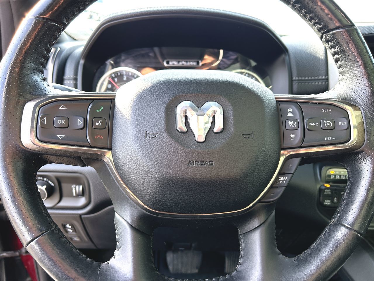 Ram RAM 1500 Crew Cab 4x4 (dt)  2020 à Calgary, Alberta