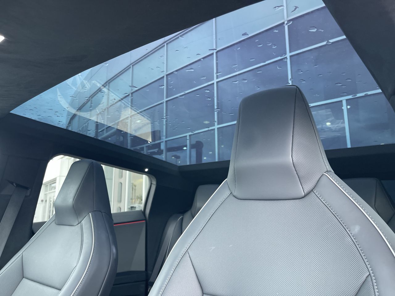 2024 Tesla Cybertruck