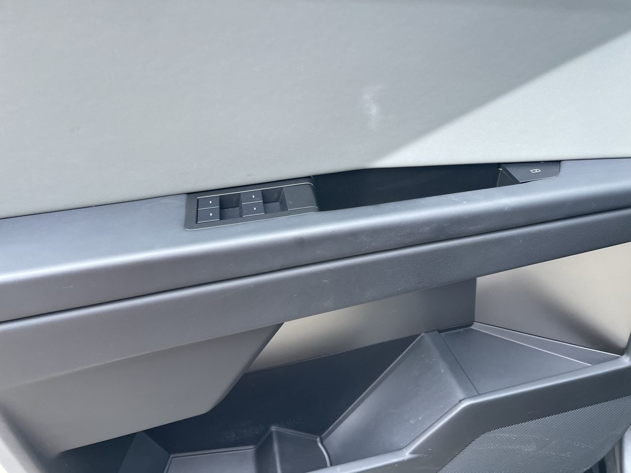 2024 Tesla Cybertruck