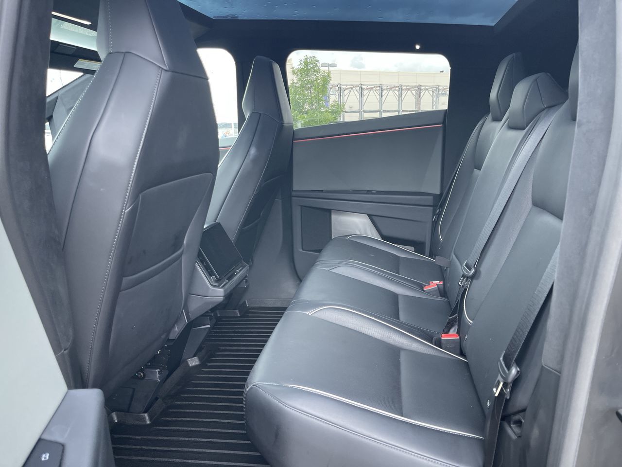 2024 Tesla Cybertruck