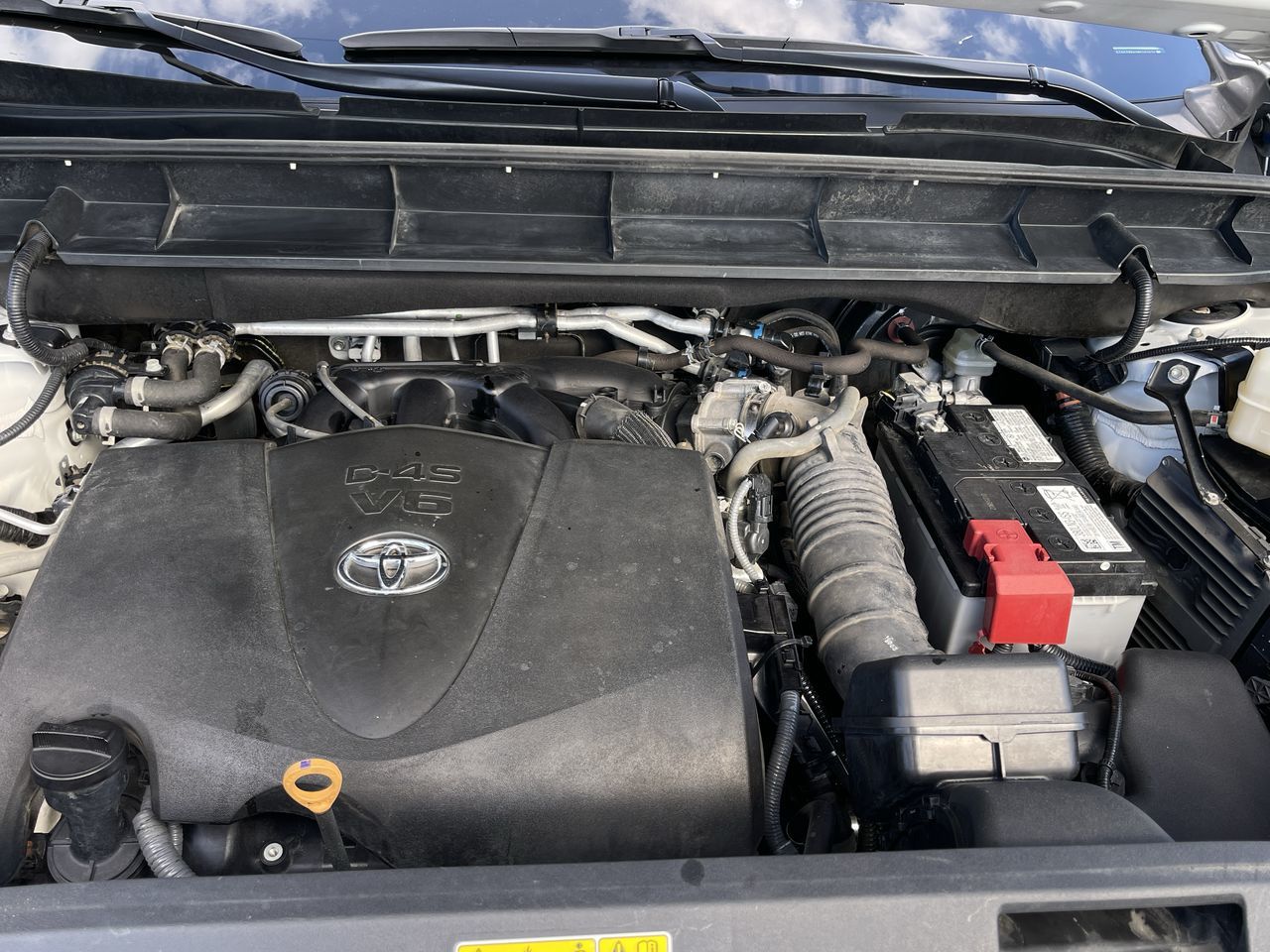2021 Toyota Highlander in Calgary, Alberta