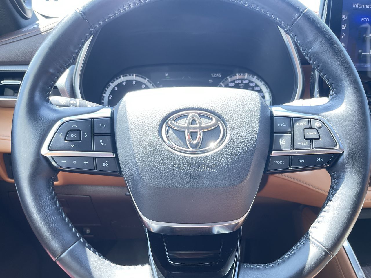 2021 Toyota Highlander in Calgary, Alberta