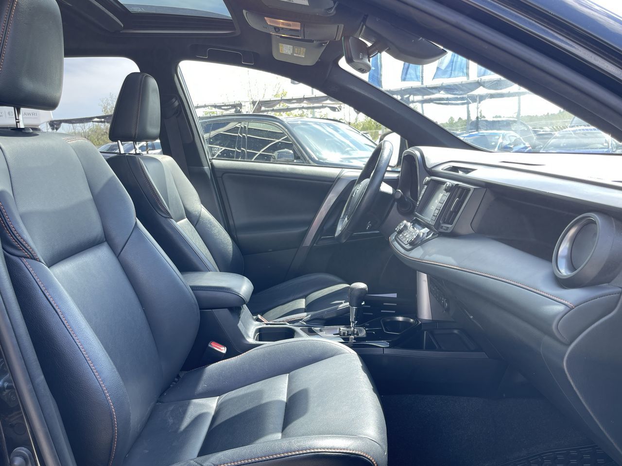 Toyota RAV4  2018 à Calgary, Alberta