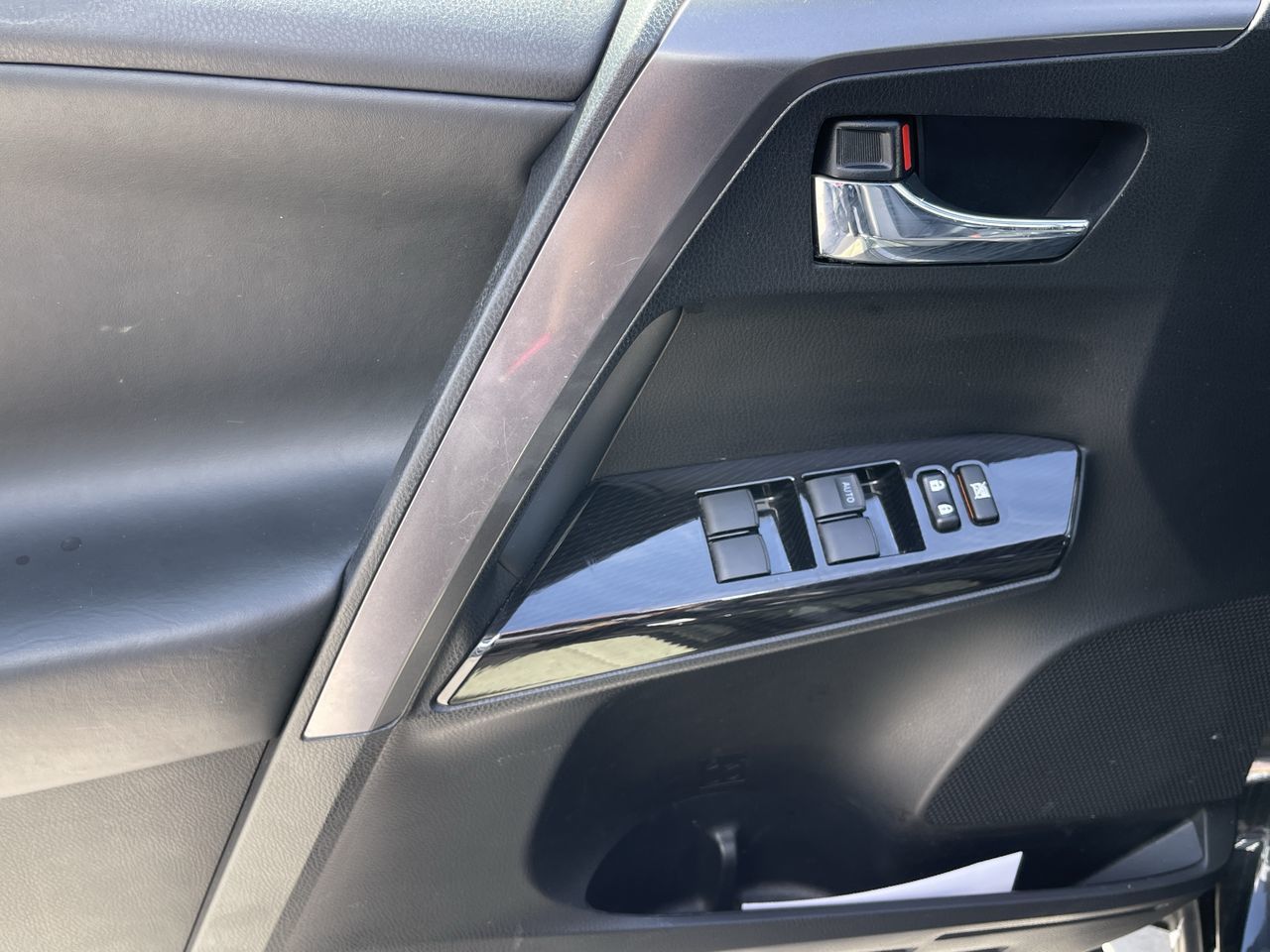 Toyota RAV4  2018 à Calgary, Alberta