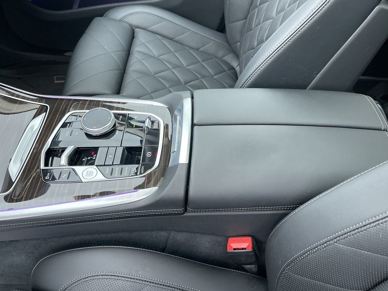 2023 BMW X7 in Calgary, Alberta