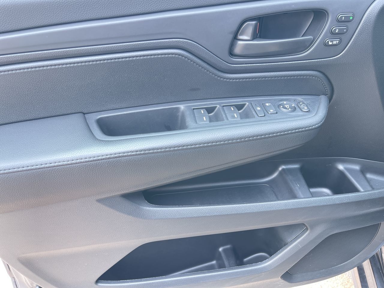 2025 Honda Odyssey in Calgary, Alberta