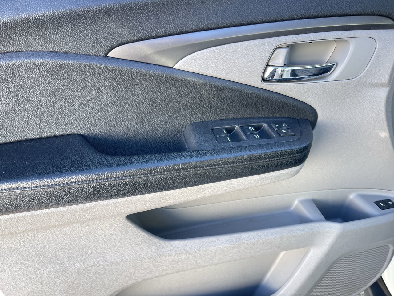 Honda Pilot  2016 à Calgary, Alberta