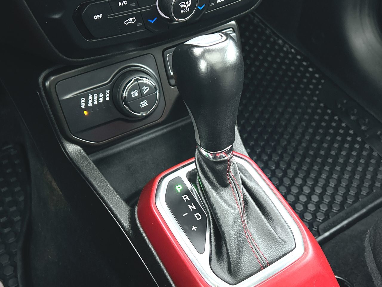 Jeep Renegade 4x4  2021 à Calgary, Alberta