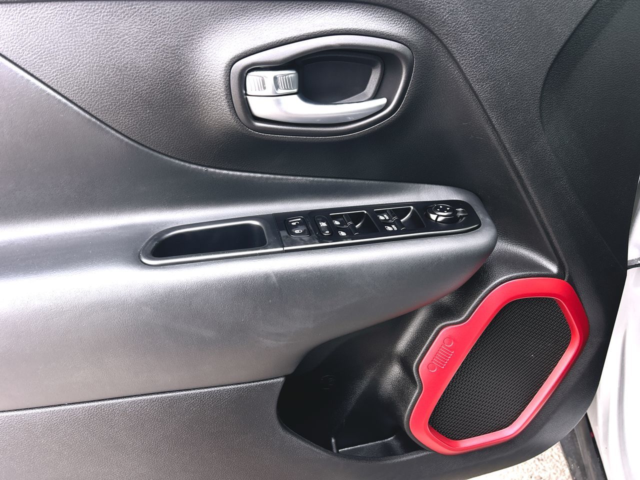 Jeep Renegade 4x4  2021 à Calgary, Alberta