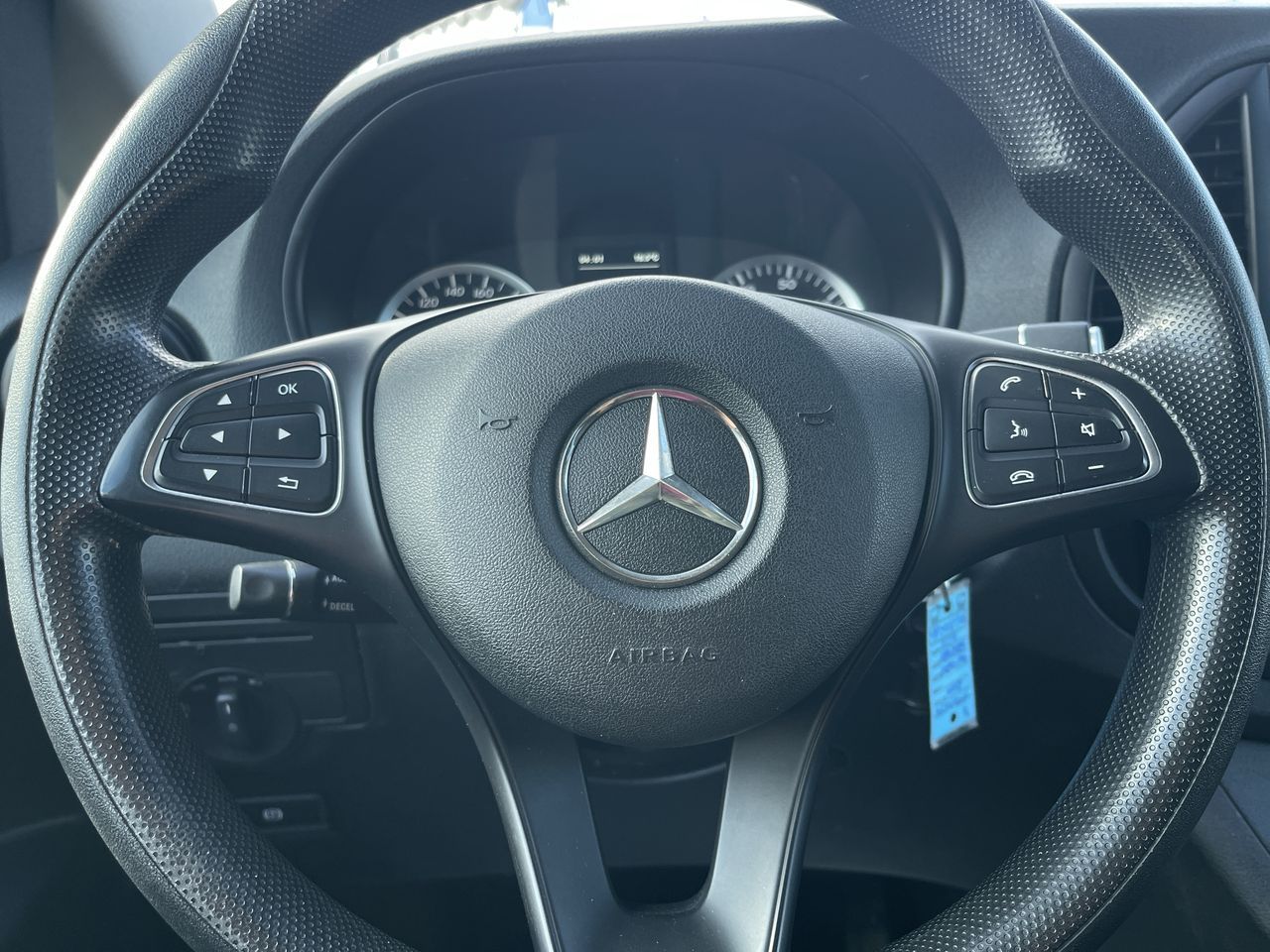 2019 Mercedes-Benz Metris Passenger Van in Calgary, Alberta