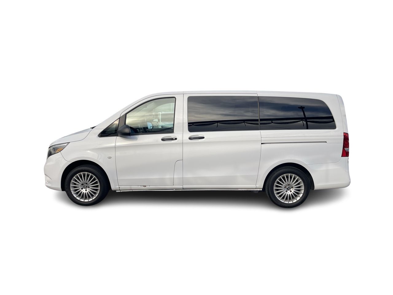 2019 Mercedes-Benz Metris Passenger Van in Calgary, Alberta