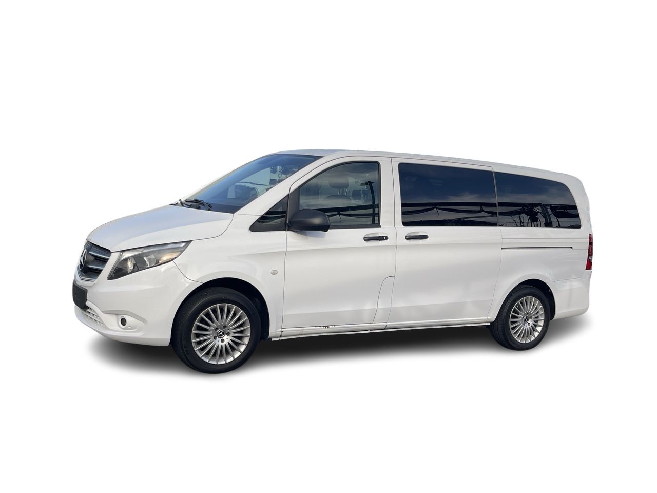 2019 Mercedes-Benz Metris Passenger Van in Calgary, Alberta