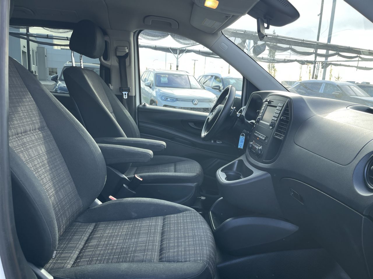 2019 Mercedes-Benz Metris Passenger Van in Calgary, Alberta