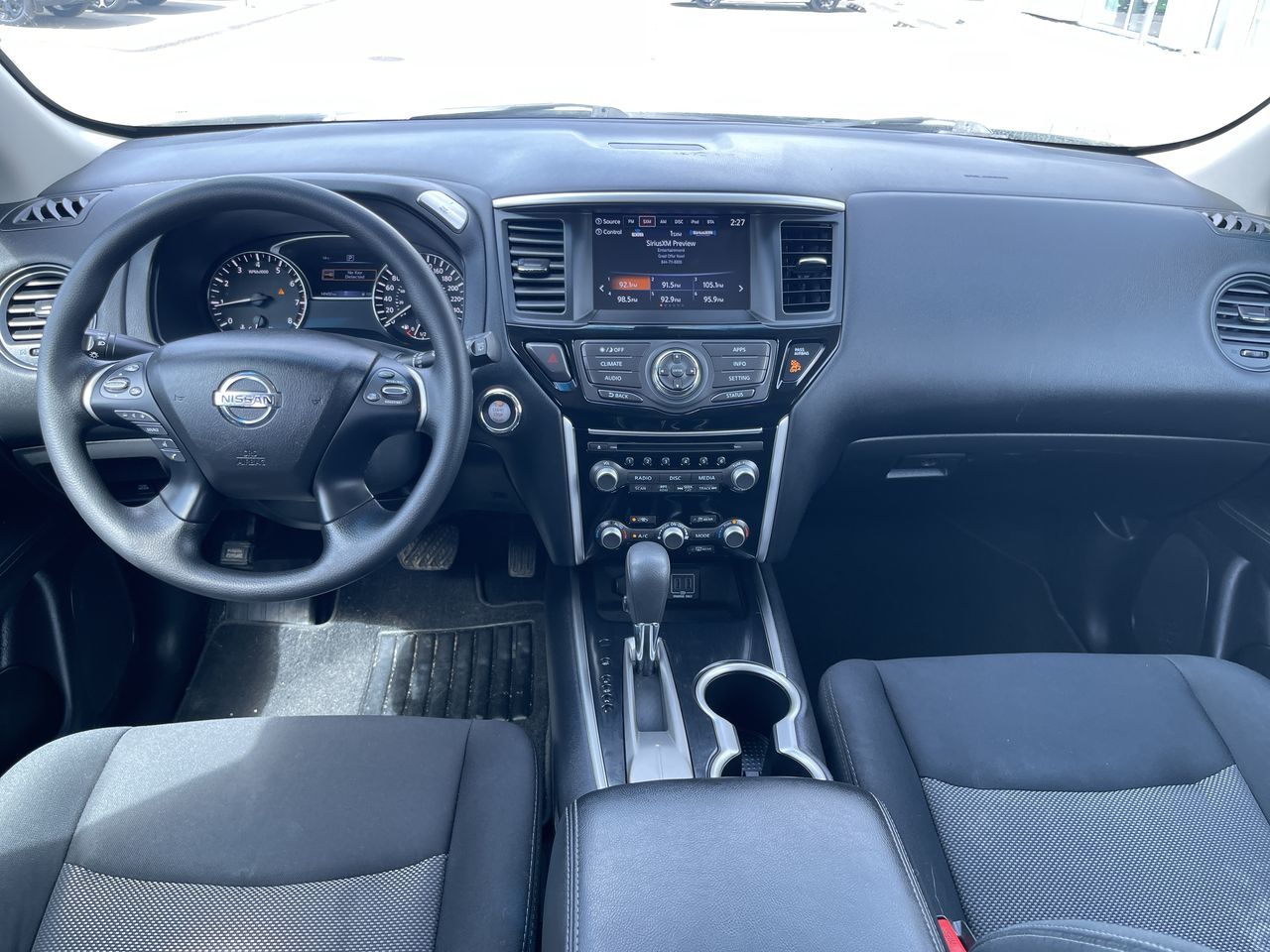 Nissan Pathfinder  2018 à Calgary, Alberta