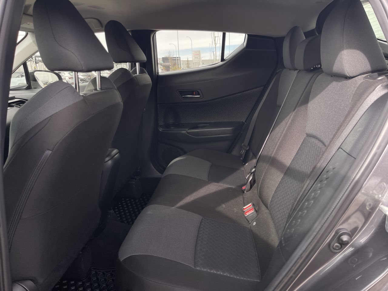 Toyota C-HR  2022 à Calgary, Alberta