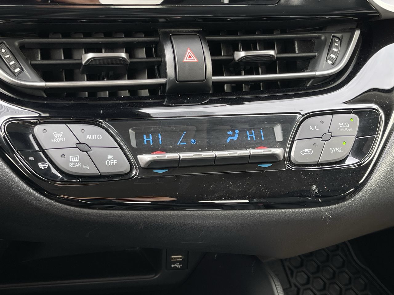 Toyota C-HR  2022 à Calgary, Alberta