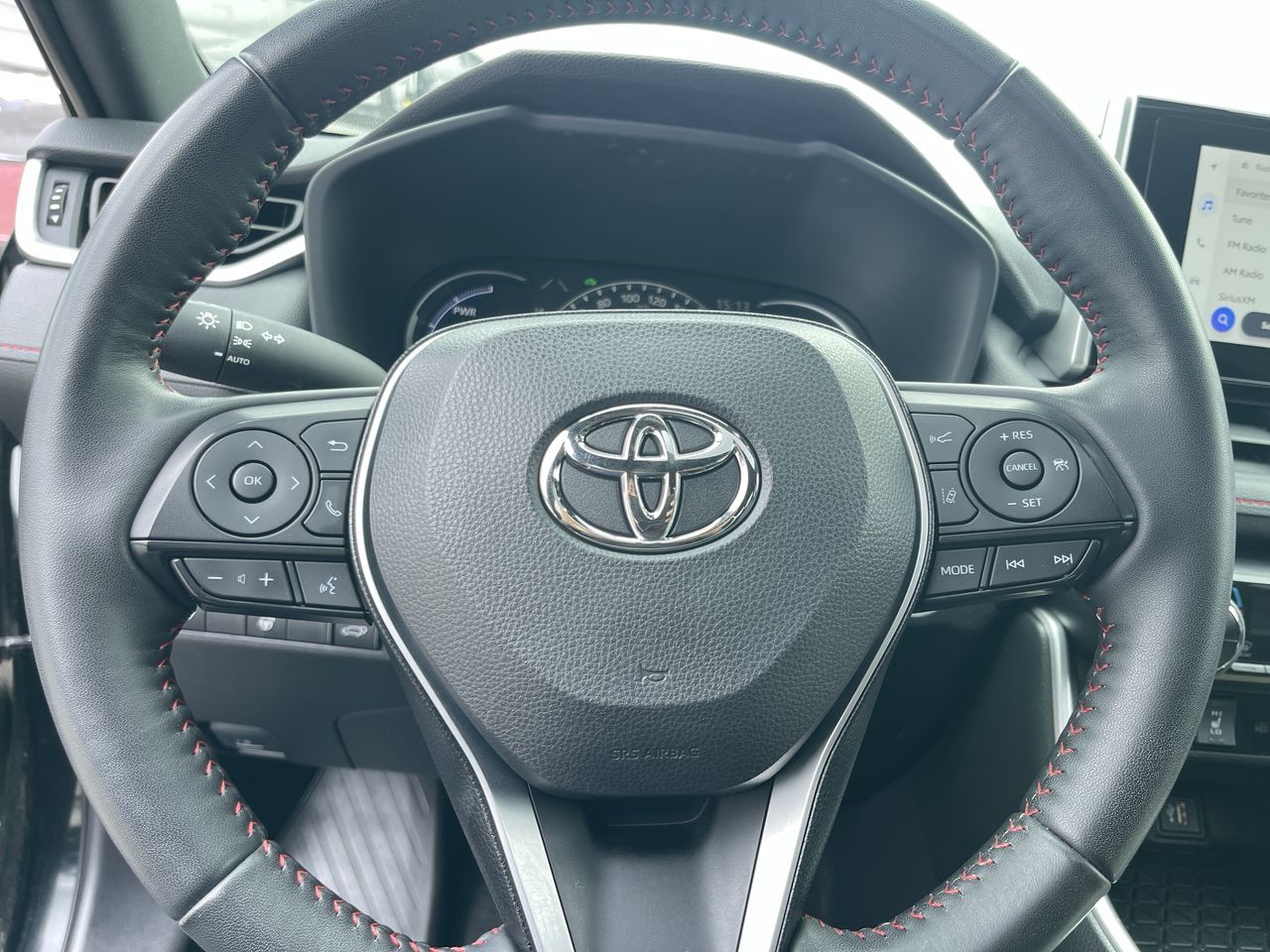 Toyota RAV4 Hybrid  2024 à Calgary, Alberta