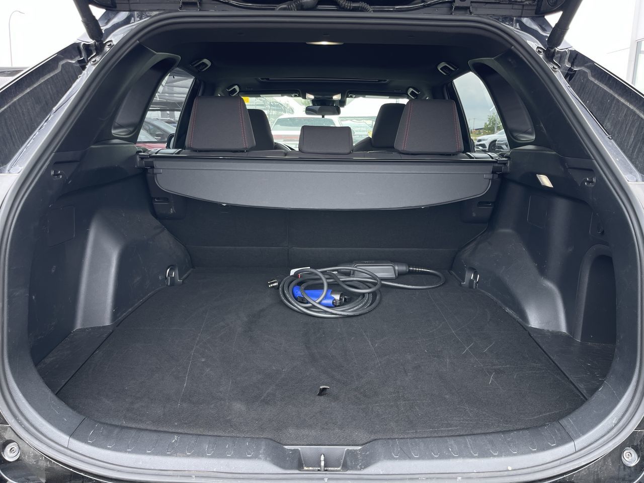 Toyota RAV4 Hybrid  2024 à Calgary, Alberta