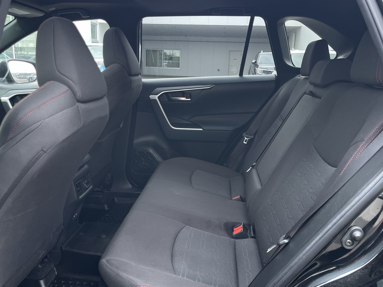 Toyota RAV4 Hybrid  2024 à Calgary, Alberta