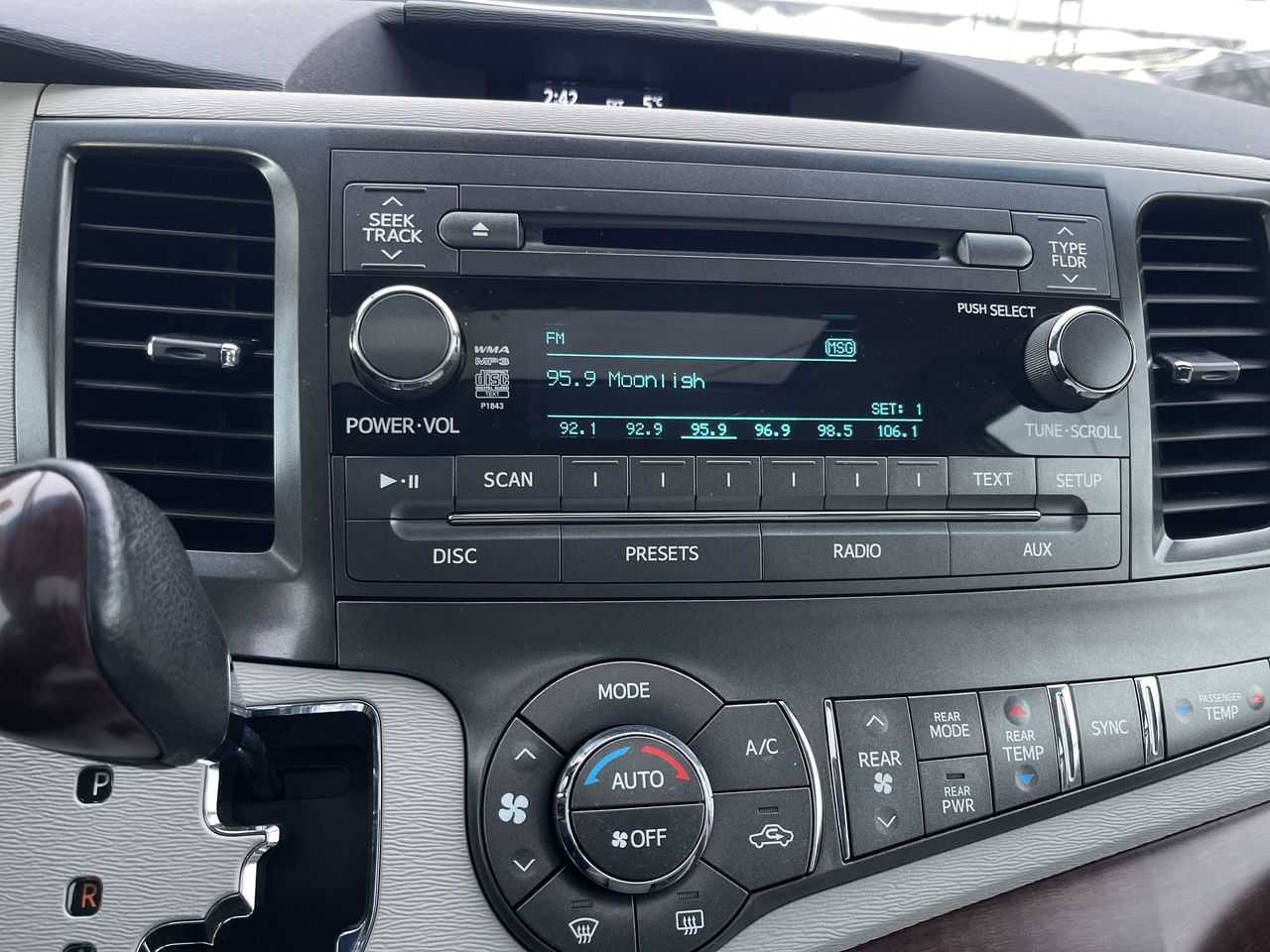 2014 Toyota Sienna in Calgary, Alberta