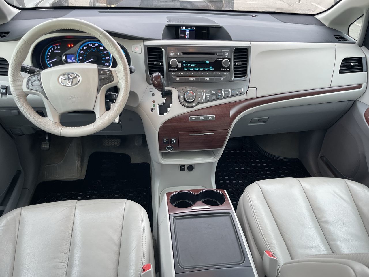 2014 Toyota Sienna in Calgary, Alberta