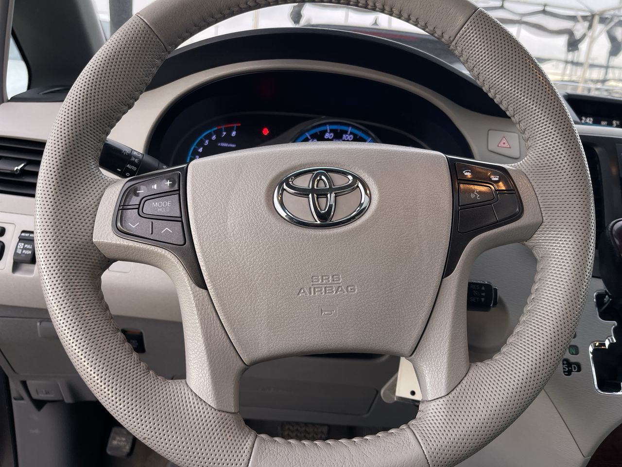 2014 Toyota Sienna in Calgary, Alberta