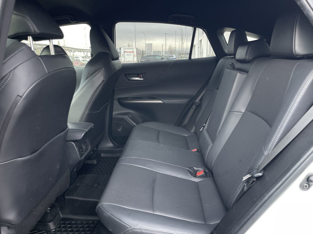 Toyota Venza Hybrid  2021 à Calgary, Alberta